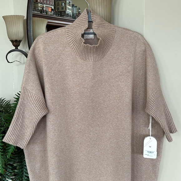 NWT KERISMA OVERSIZED BOXY DRESS SCULPTURAL RIB TURTLENECK FITTED 3/4 SLEEVES - Picture 2 of 16